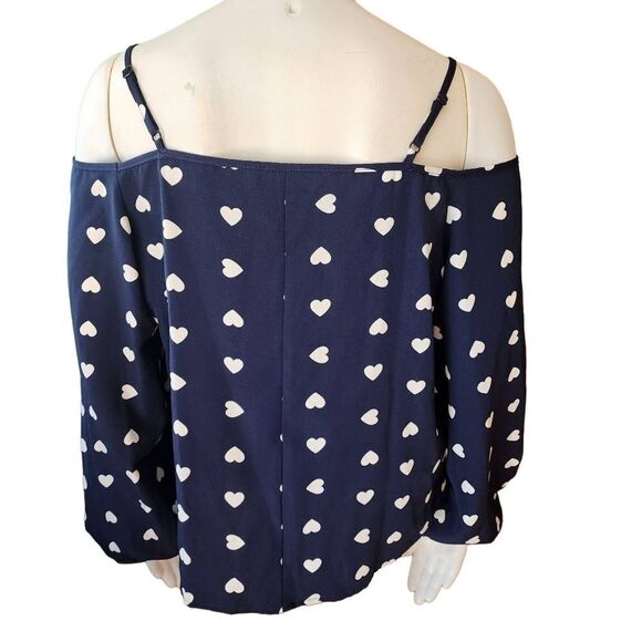 Emery Rose Blue & White Heart Cold Shoulder Blouse (M) - Picture 10 of 11